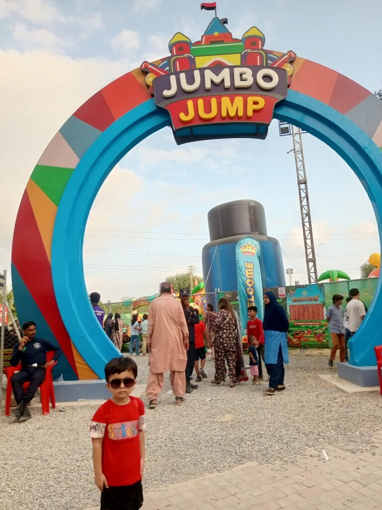 Jumbo safari Park in Karachi